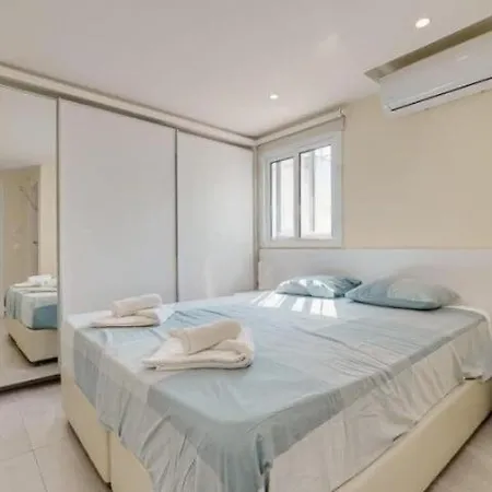 公寓 Deluxe - 500m Nissi Beach! *