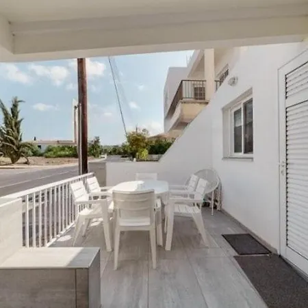 Deluxe - 500m Nissi Beach! Apartment