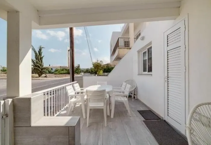 Deluxe - 500m Nissi Beach! Apartamento