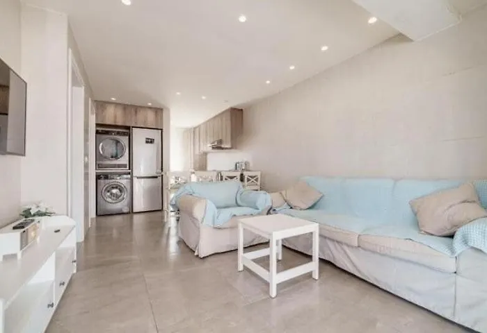 Apartamento Deluxe - 500m Nissi Beach!